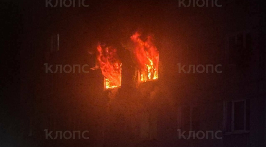 Очевидцы описали эвакуацию жителей из горящего дома на улице Инженерной