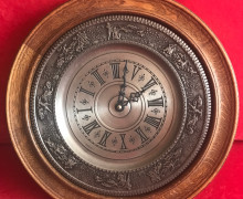 Продам настенные часы. Винтаж. Олово. Дубовая рама. Германия.