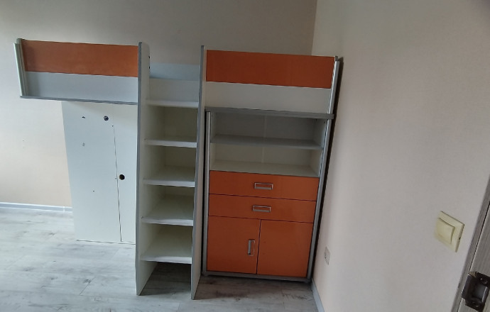 Продам детскую кровать-чердак с матрасом