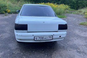 Toyota Camry, 1988