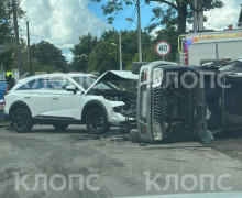 На Броненосной улице произошло столкновение двух легковых автомобилей
