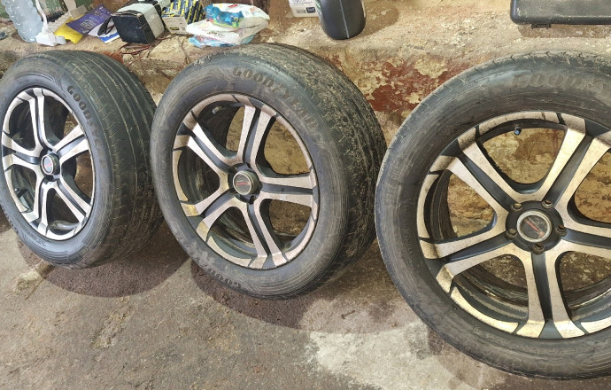 Продам колеса в сборе R17