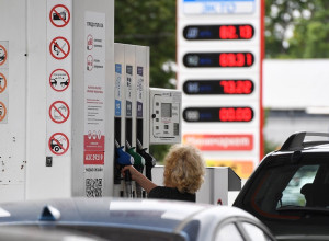 Очереди на калининградских АЗС сократились, но сохраняются