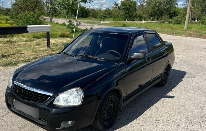 Продам автомобиль 2010 года