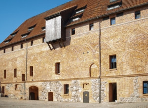 Инвестор оформил документы для запуска катера на маршруте Калининград — замок Тапиау