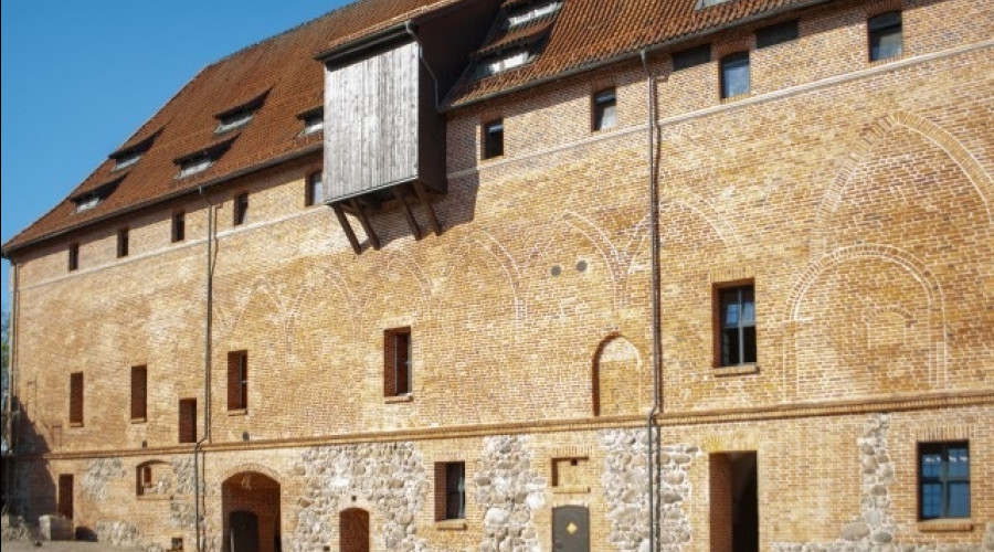 Инвестор оформил документы для запуска катера на маршруте Калининград — замок Тапиау