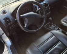 Mitsubishi Carisma, 2000