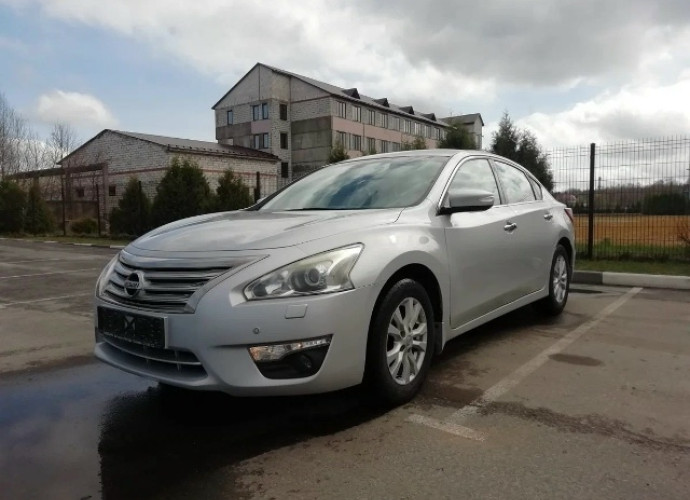 Nissan Teana, 
