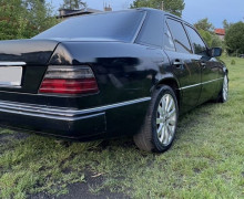 Mercedes-Benz W124, 