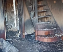 «Говорят, мог взорваться холодильник»: калининградка потеряла дом из-за пожара и теперь живёт в монастыре