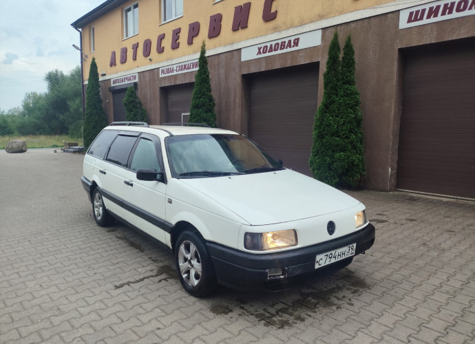 Volkswagen Passat, 1989