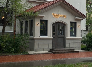 Калининградские улицы Красная и Комсомольская в конце лета: атмосфера книжных страниц