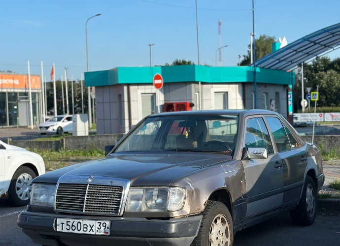 Mercedes-Benz W124, 