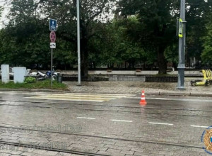 В Калининграде мотоциклист пострадал в ДТП на улице Октябрьской
