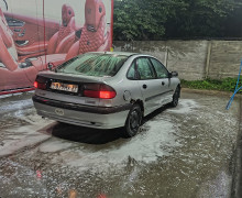 Renault Laguna, 