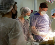 В Калининграде врачи удалили 10-килограммовую опухоль, которую пациентка носила более 10 лет