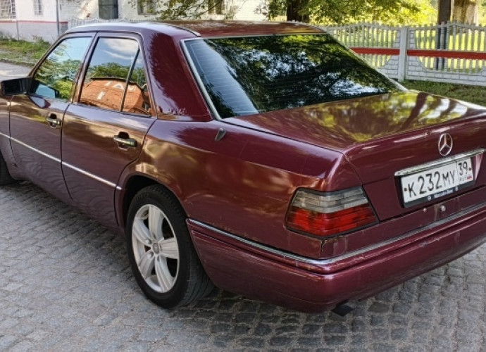 Mercedes-Benz W124, 