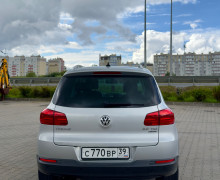 Volkswagen Tiguan, 2012