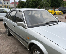Nissan Bluebird, 1989