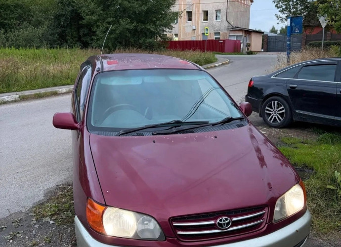 Toyota Ipsum, 1999