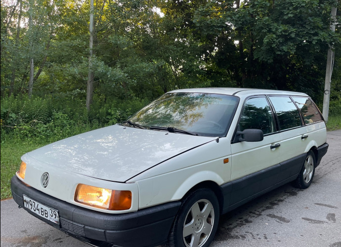 Volkswagen Passat, 1992