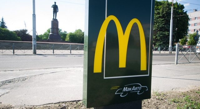 Глава «Вкусно — и точка» усомнился в вероятности возвращения McDonald's в Россию