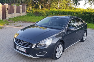 Volvo S60, 2011