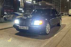 Mercedes-Benz W124, 