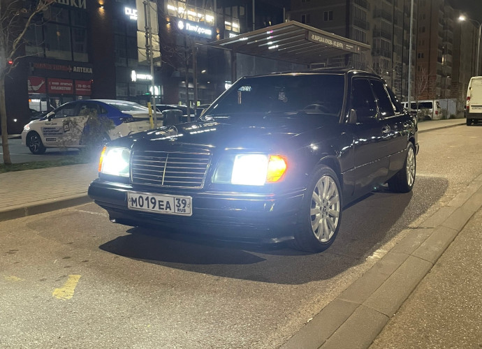Mercedes-Benz W124, 