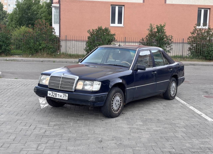 Mercedes-Benz W124, 1991