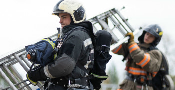 Пожар на заводе «Янтарь» в Калининграде ликвидирован