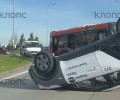 На развязке у Девау перевернулся автомобиль такси