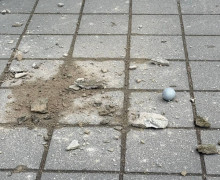 В Черняховске разрушается фасад дома на улице Суворова, 8