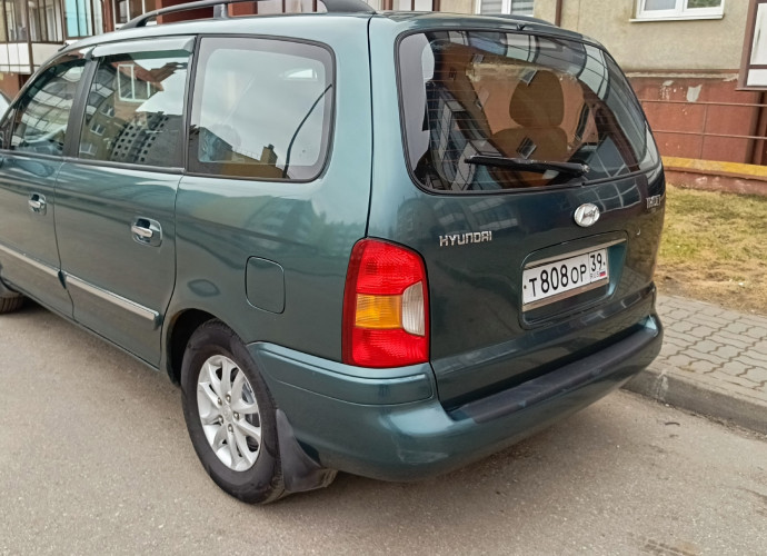 Hyundai Trajet, 2001