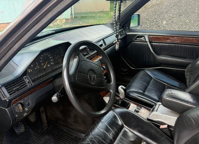 Mercedes-Benz W124, 1991
