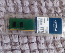Продам игровые наушники проводные и оперативную память Crucial 4гб DDR4-2666
