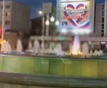 На площади Победы в Калининграде трое молодых людей устроили купание в фонтане