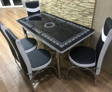 Отдам даром мебель: кровать с матрасом и стол со стульями