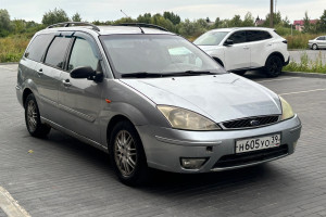 Ford Focus, 2002