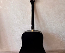 Продаю электроакустическую гитару Parkwood W81E BKS