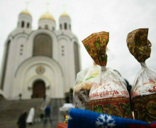 Расписание пасхальных служб с освящением куличей в Калининградской области