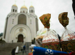 Расписание пасхальных служб с освящением куличей в Калининградской области