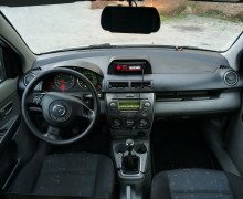 Mazda 2, 2004