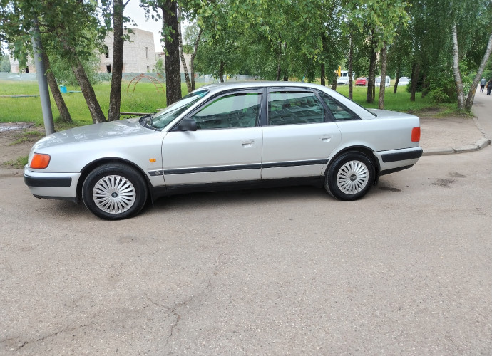 Audi 100, 2009
