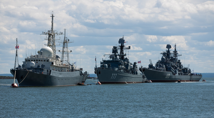Путин поздравил военных моряков с Днём ВМФ и рассказал об усилении российского флота