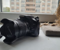 Продам зеркальный фотоаппарат Canon EOS 450D с китовым объективом
