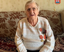 Труженица тыла Фаина Дмитриевна Пушкова принимает поздравления с 96-летием