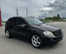 Mercedes-Benz Другая , 2005