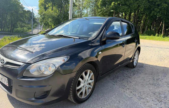 Продам i30 2011г, 1,6 АТ бензин