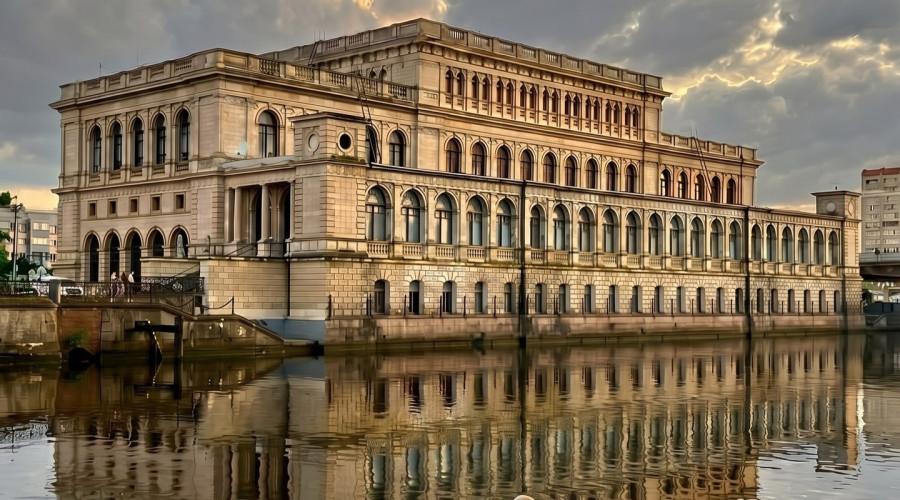 Кёнигсбергская биржа: история здания, пережившего четыре воплощения